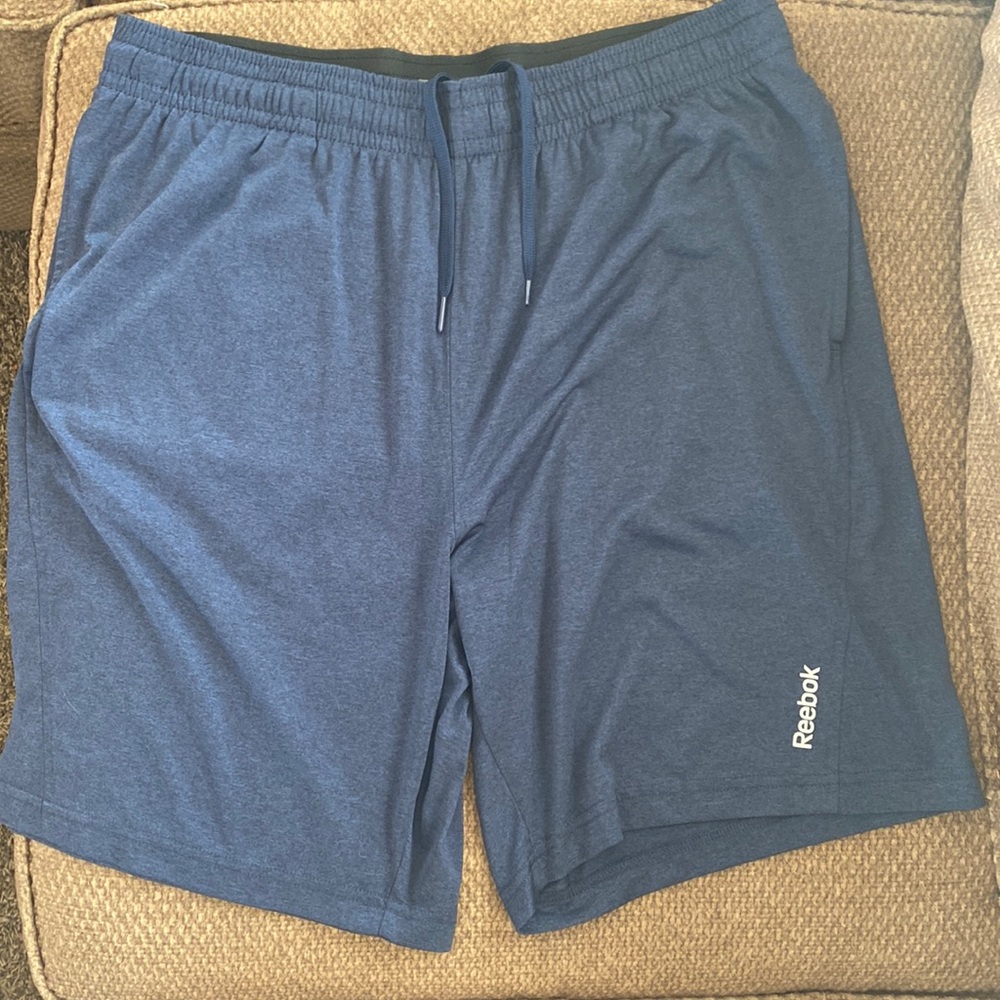 Mens athletic shorts